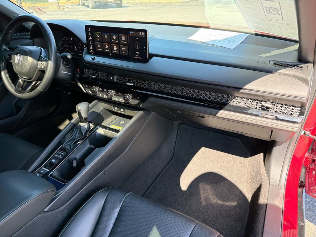 Used 2025 Honda Accord Sport image 29