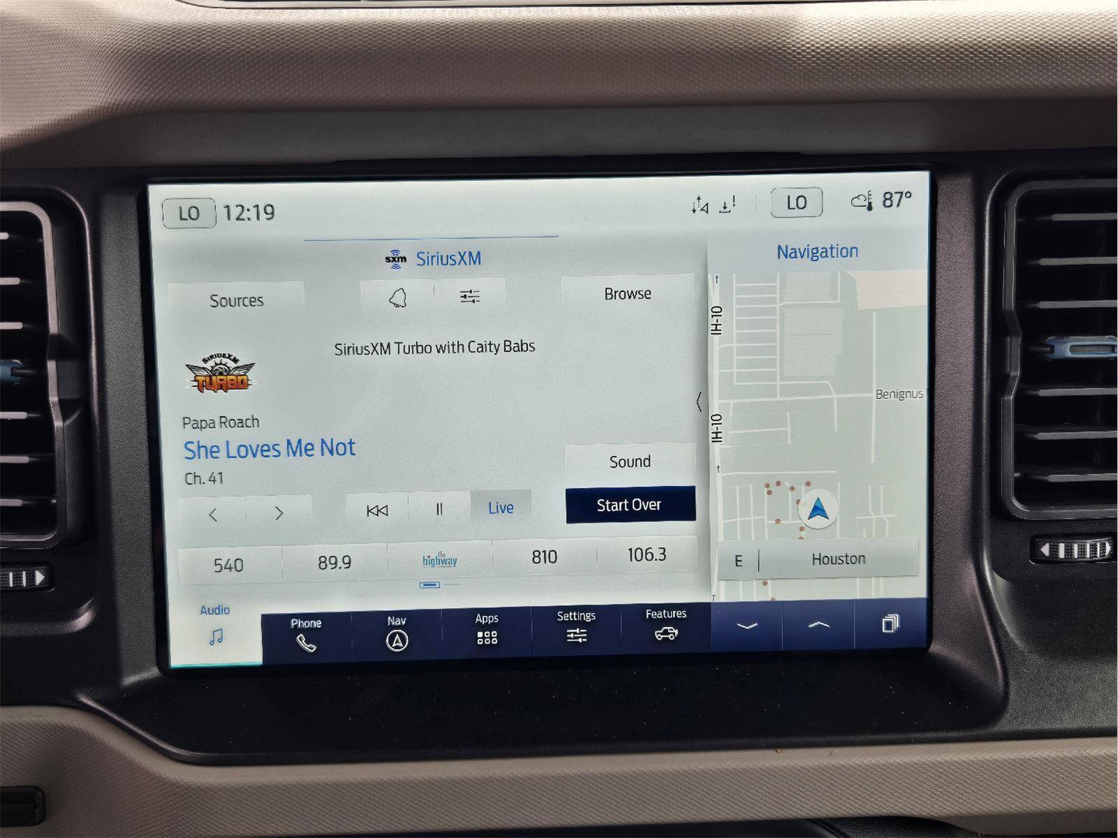 Certified 2022 Ford Bronco Wildtrak AWD/4WD image 16