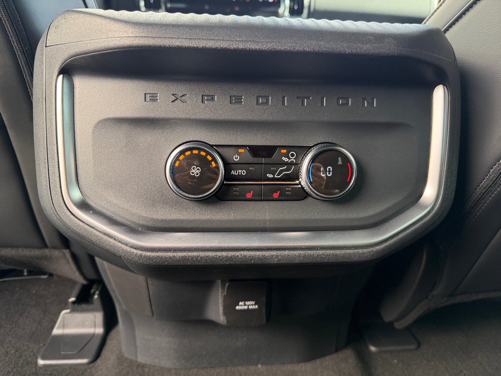 Certified 2026 Ford Expedition Tremor AWD/4WD image 29