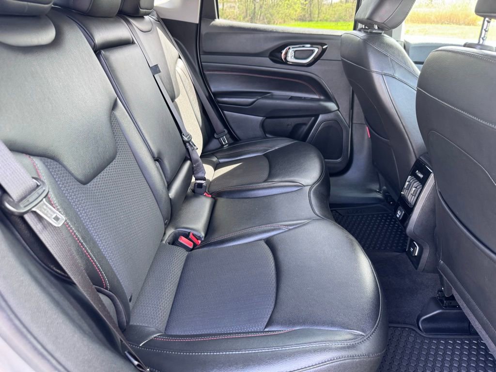 Used 2022 Jeep Compass Trailhawk AWD/4WD image 19