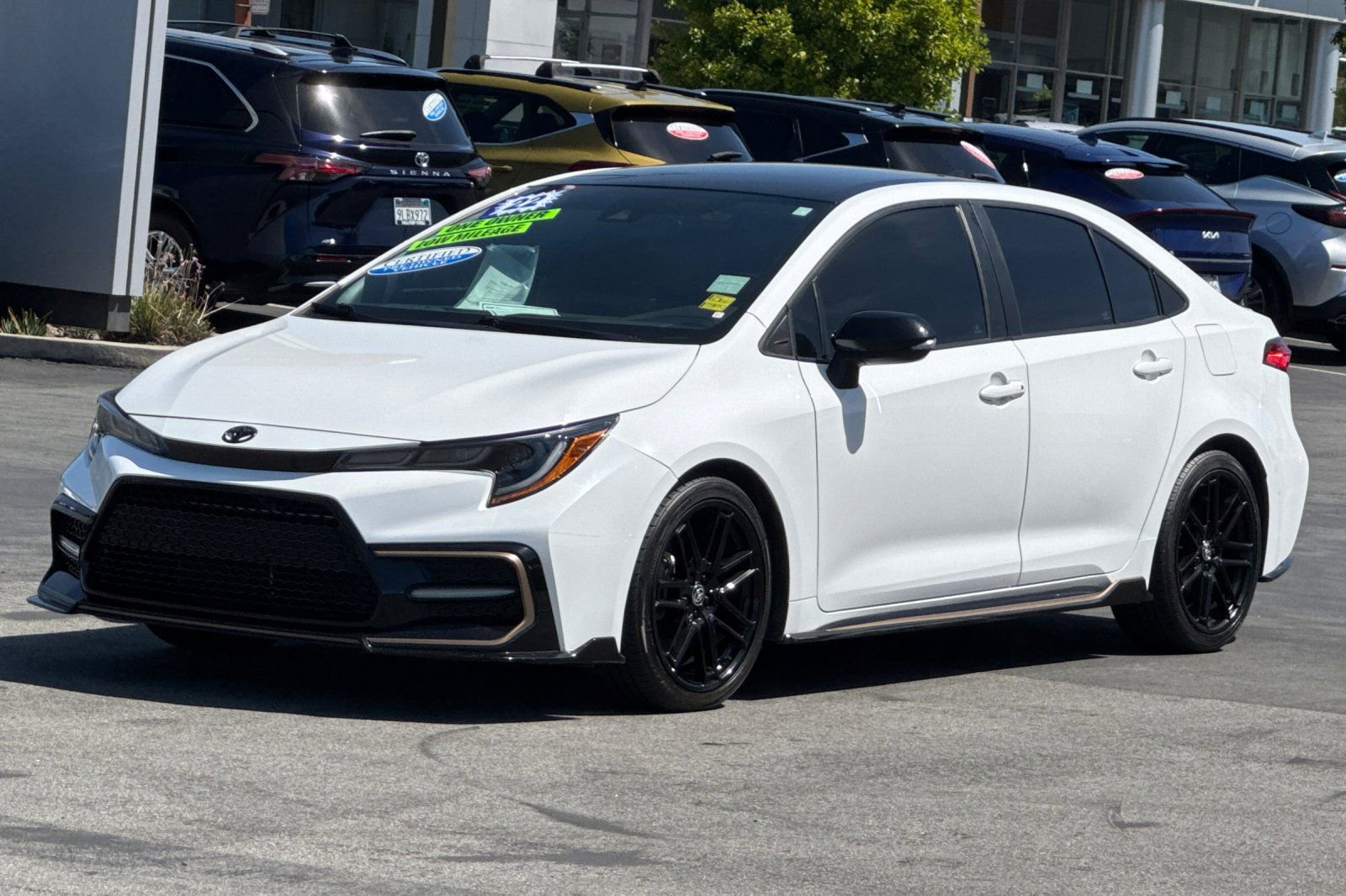 Used 2022 Toyota Corolla SE w/ Carpet Mat Package (TMS) FWD image 10