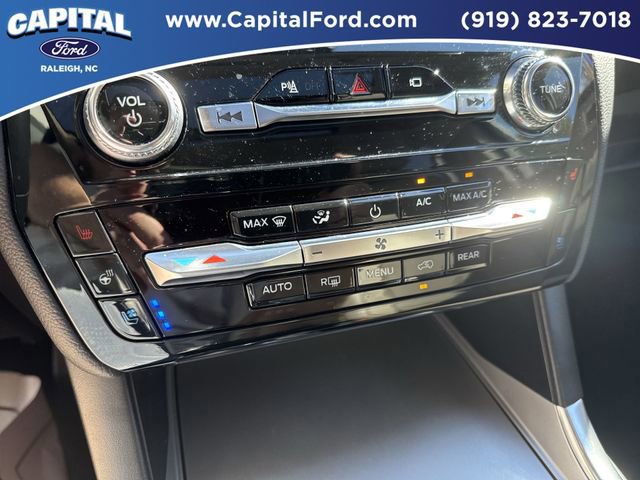 Certified 2023 Ford Explorer Limited w/ Limited Technology Package image 29