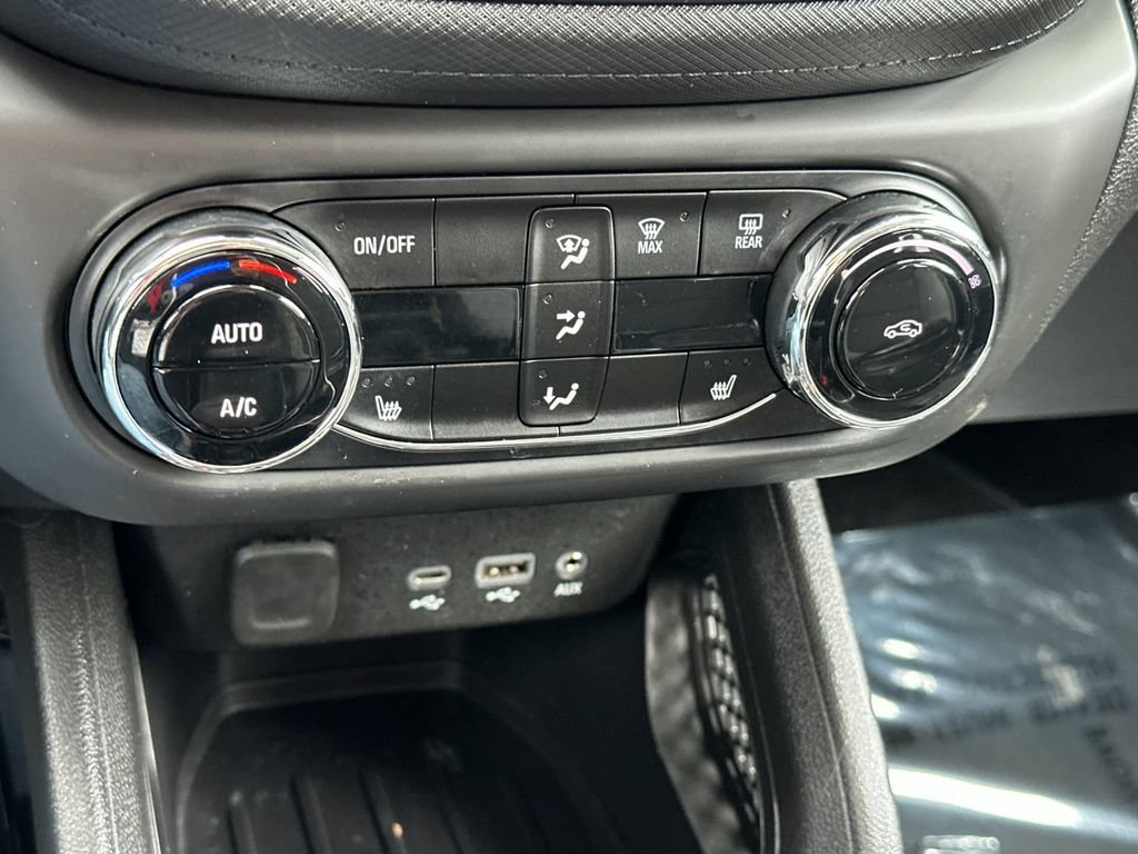 Used 2023 Chevrolet TrailBlazer LT w/ Convenience Package FWD image 19