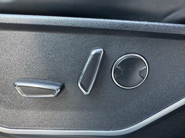 Certified 2023 Ford F150 Raptor w/ Blue Interior Package AWD/4WD image 31