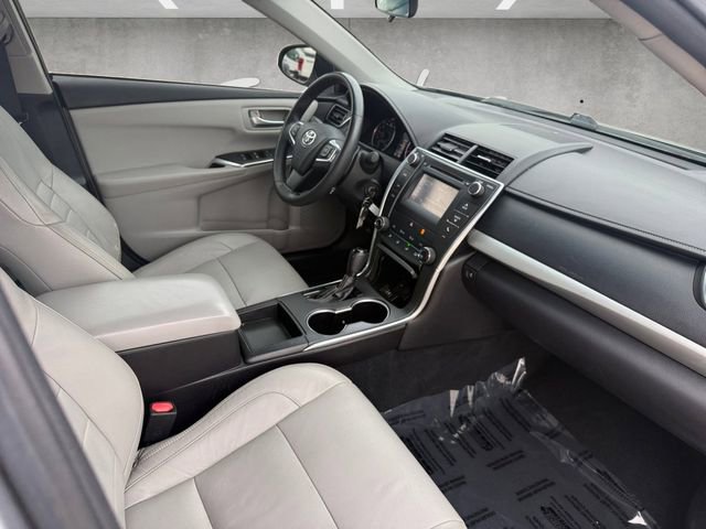 Used 2017 Toyota Camry SE image 24