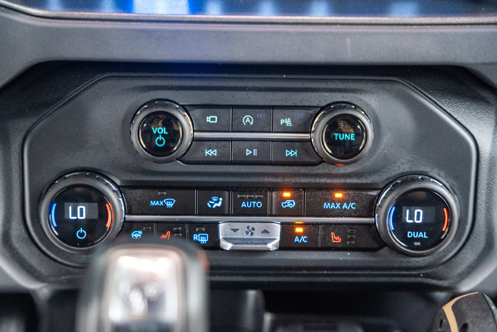 Certified 2025 Ford Bronco Badlands AWD/4WD image 27