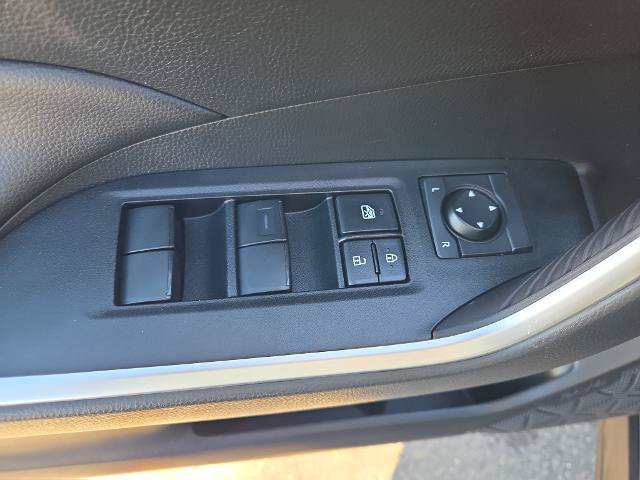 Used 2025 Toyota RAV4 LE AWD/4WD image 16