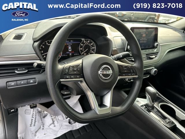 Used 2024 Nissan Altima 2.5 SV image 21