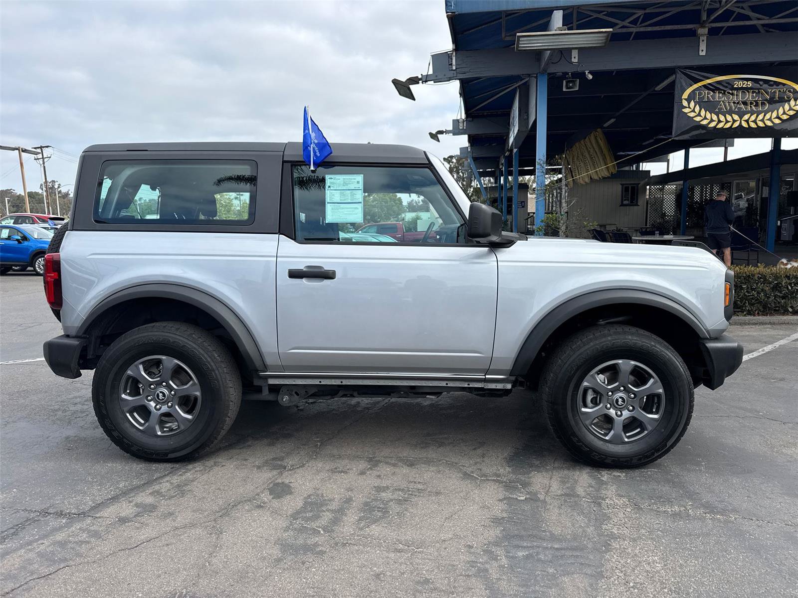 Certified 2023 Ford Bronco 2-Door AWD/4WD image 7