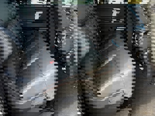 Certified 2025 Ford Expedition Max Active image 32