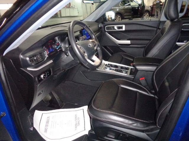 Certified 2023 Ford Explorer XLT w/ Equipment Group 202A AWD/4WD image 26