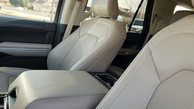 Certified 2024 Ford Expedition Limited image 36