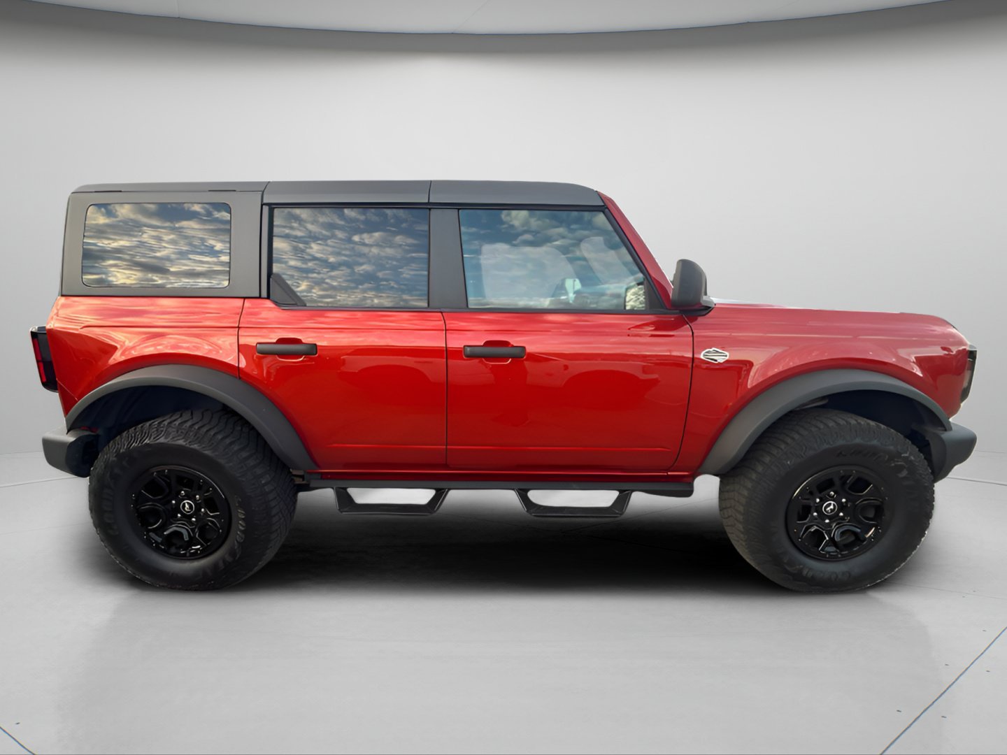 Certified 2022 Ford Bronco Wildtrak AWD/4WD image 4