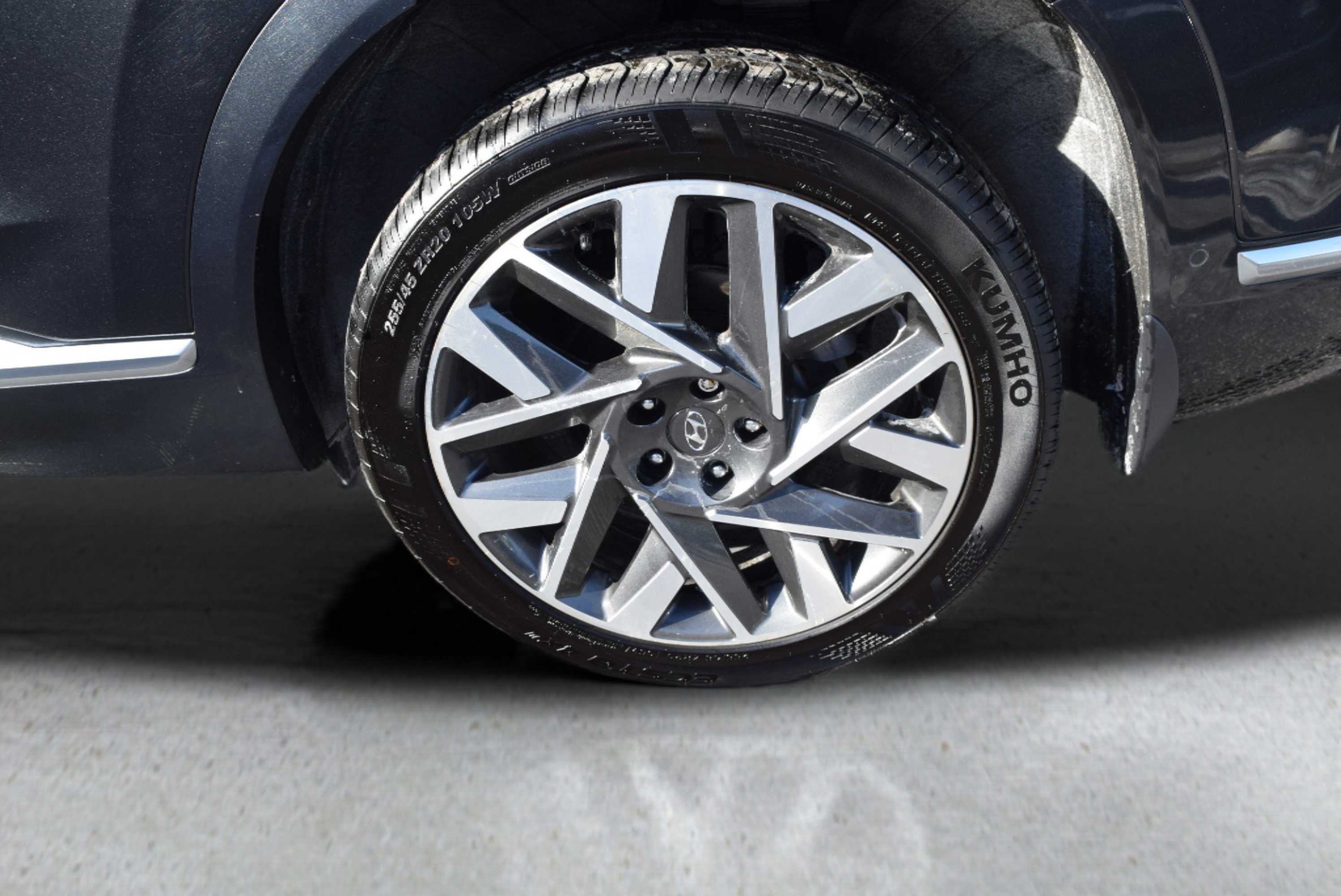 Used 2022 Hyundai Santa Fe Calligraphy image 8