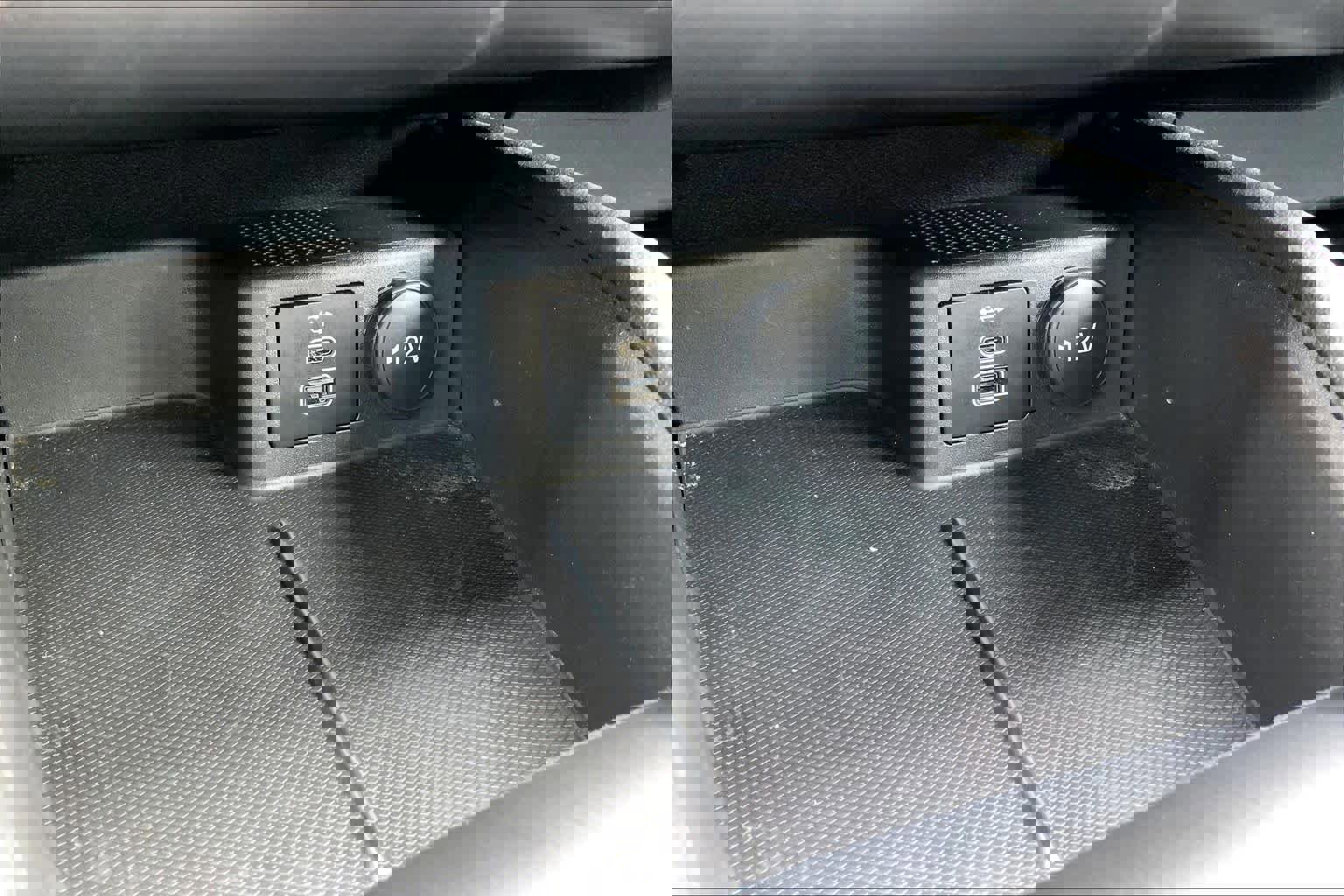 Certified 2025 Ford Escape ST-Line image 35