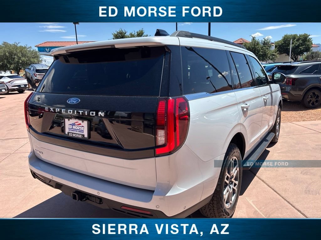 Certified 2025 Ford Expedition Active AWD/4WD image 8