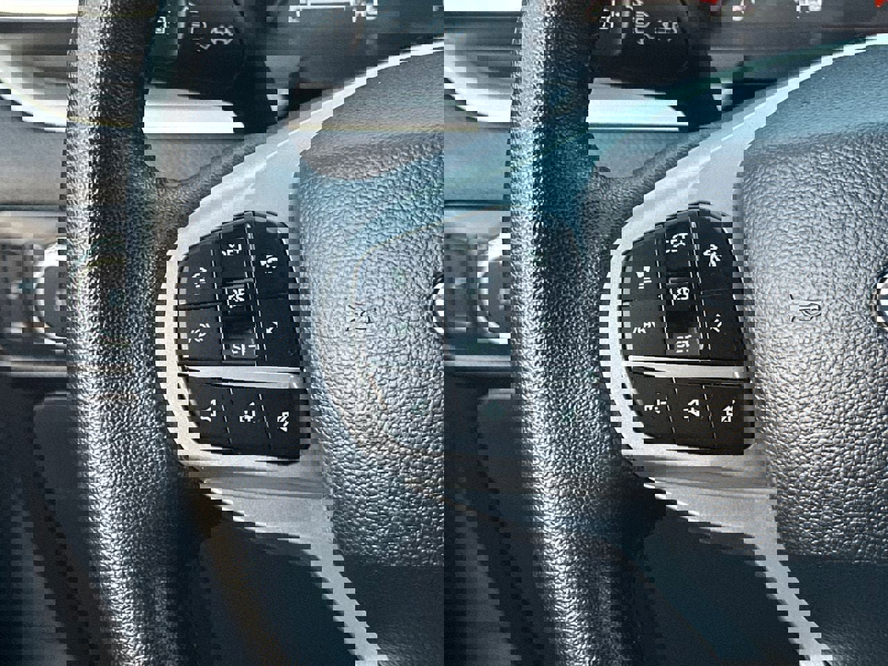 Certified 2022 Ford Explorer XLT w/ Equipment Group 202A image 27