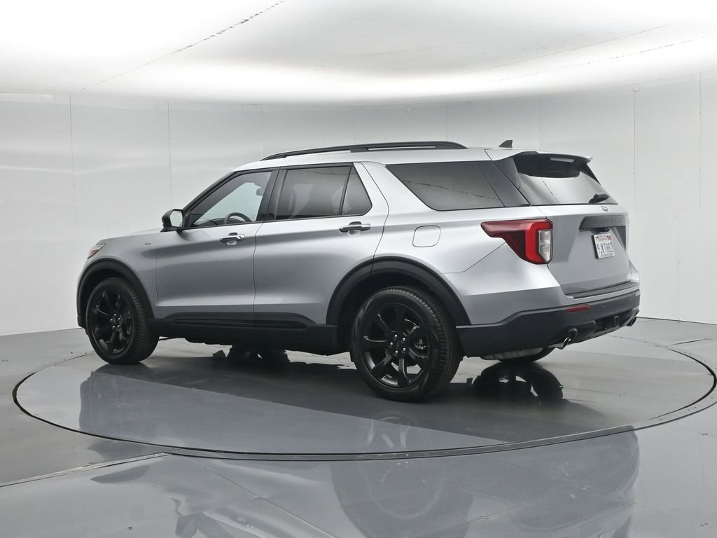 Certified 2023 Ford Explorer ST-Line w/ Class IV Trailer Tow Package RWD image 7