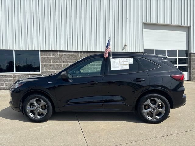 Certified 2024 Ford Escape ST-Line w/ Tech Pack #1 AWD/4WD image 10