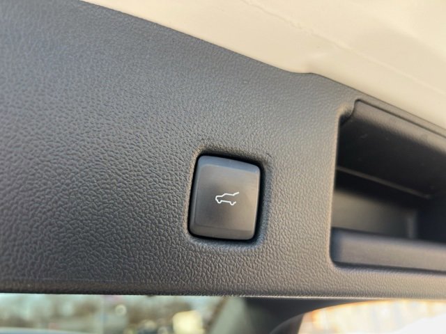 Certified 2022 Ford Escape Titanium w/ Class II Trailer Tow Package image 27