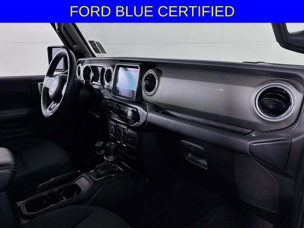 Used 2022 Jeep Wrangler Unlimited Sahara image 27
