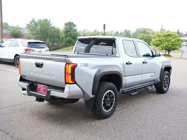 Used 2024 Toyota Tacoma TRD Off-Road AWD/4WD image 5