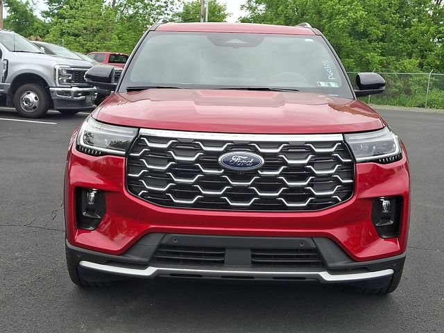 Certified 2025 Ford Explorer Platinum w/ Ultimate Package AWD/4WD image 3