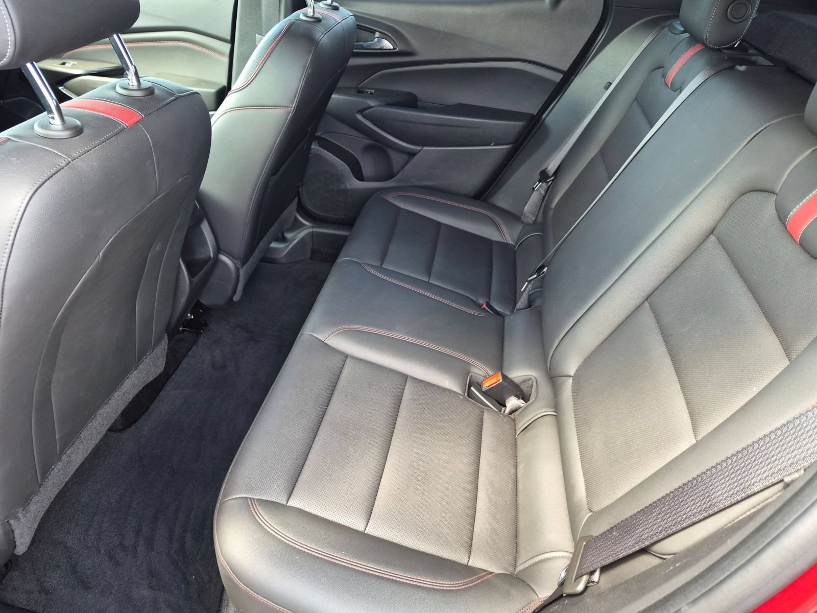 Used 2024 Chevrolet Trax RS FWD image 24