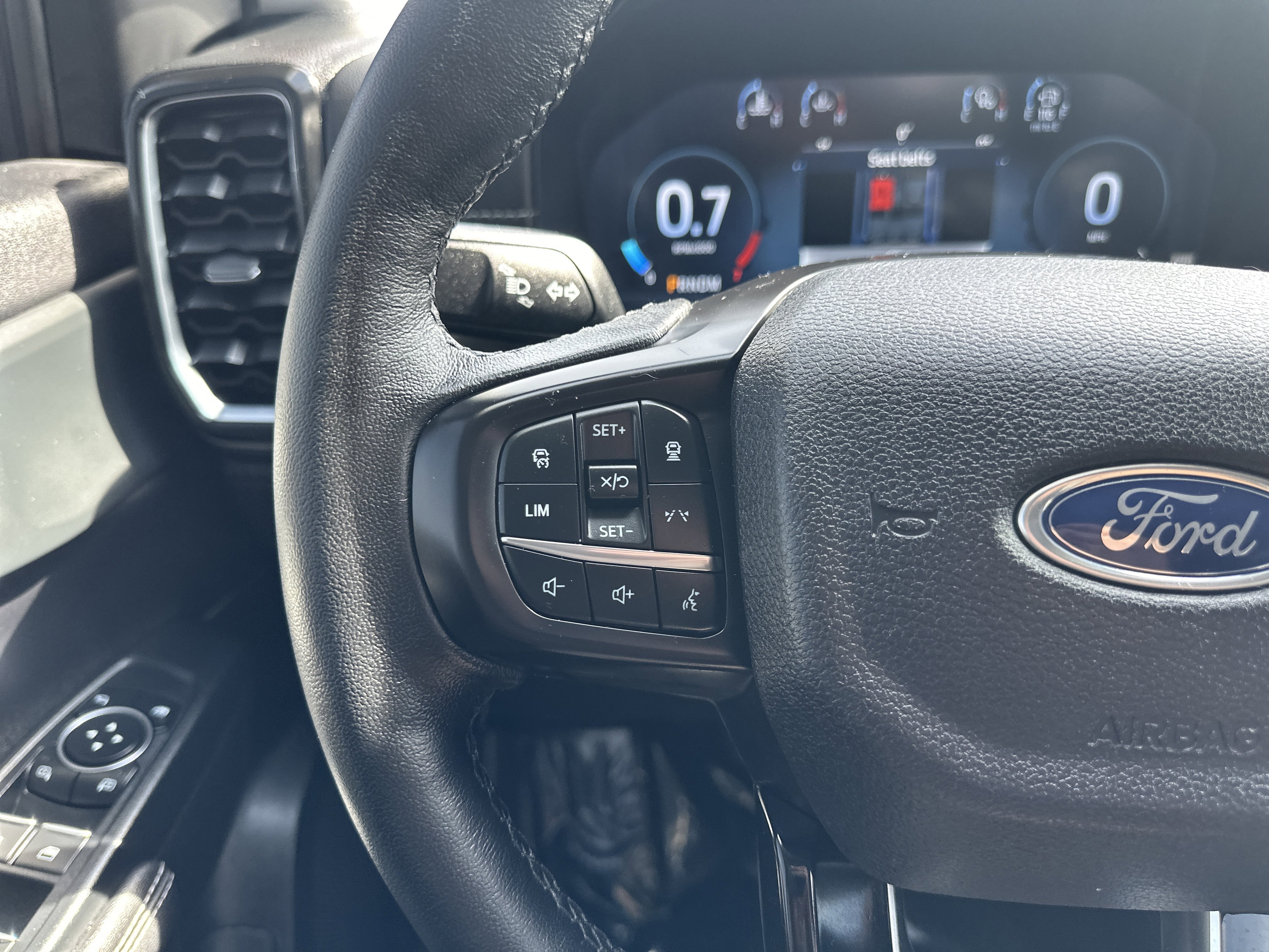 Certified 2025 Ford Ranger Lariat w/ Trailer Tow Package image 17