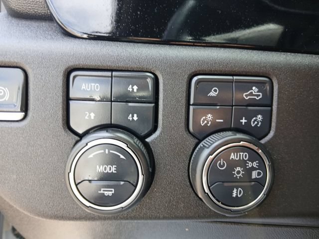 Used 2025 Chevrolet Silverado 2500 LTZ w/ LTZ Convenience Package AWD/4WD image 18