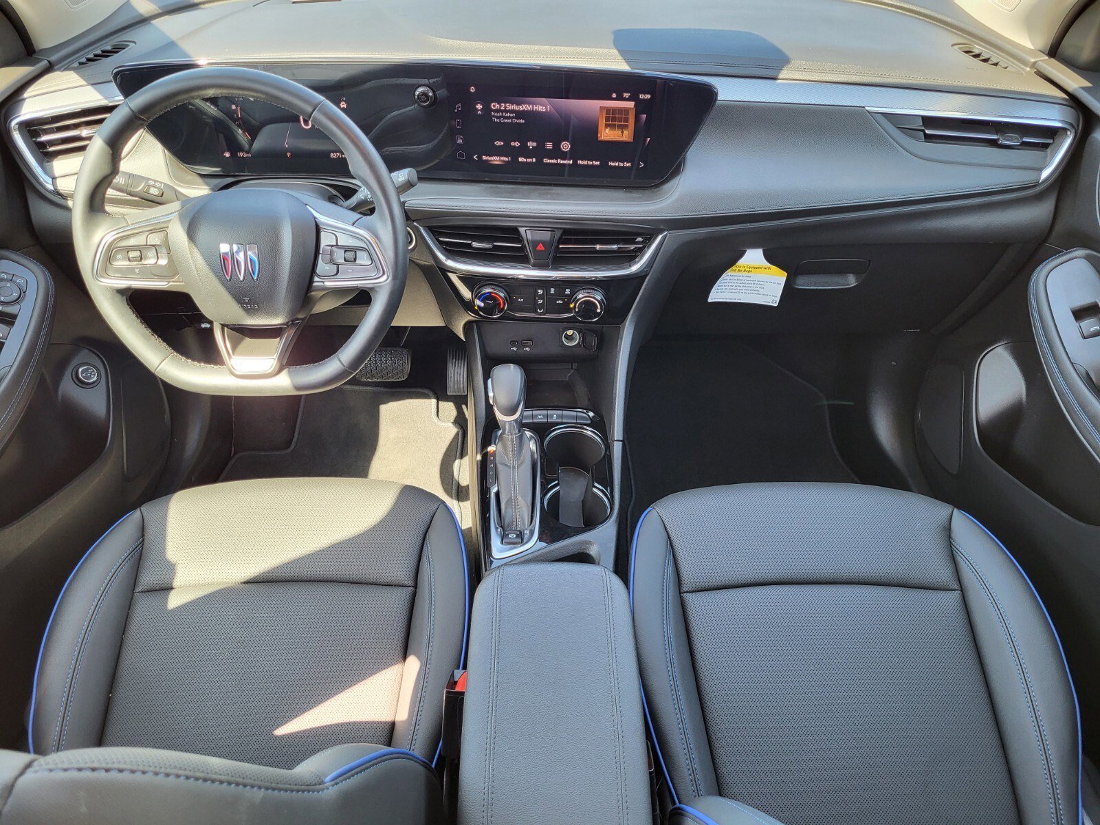 Used 2025 Buick Encore GX Sport Touring image 13