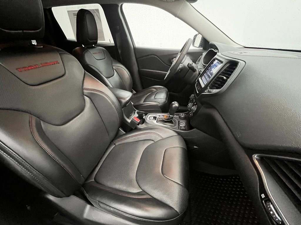 Used 2022 Jeep Cherokee Trailhawk w/ Premium Leather Package image 30