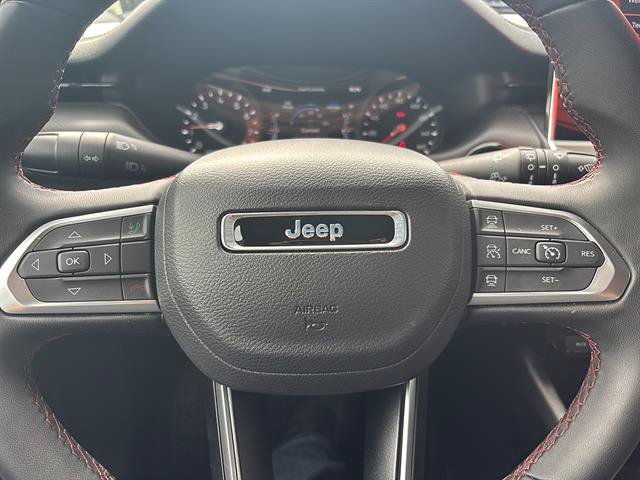 Used 2024 Jeep Compass Trailhawk AWD/4WD image 25