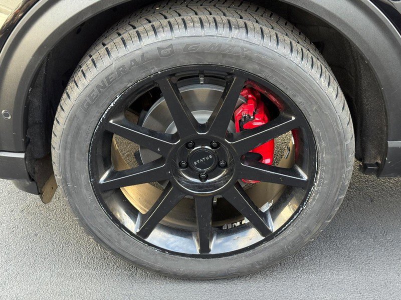 Certified 2020 Ford Explorer ST w/ ST Street Pack image 11