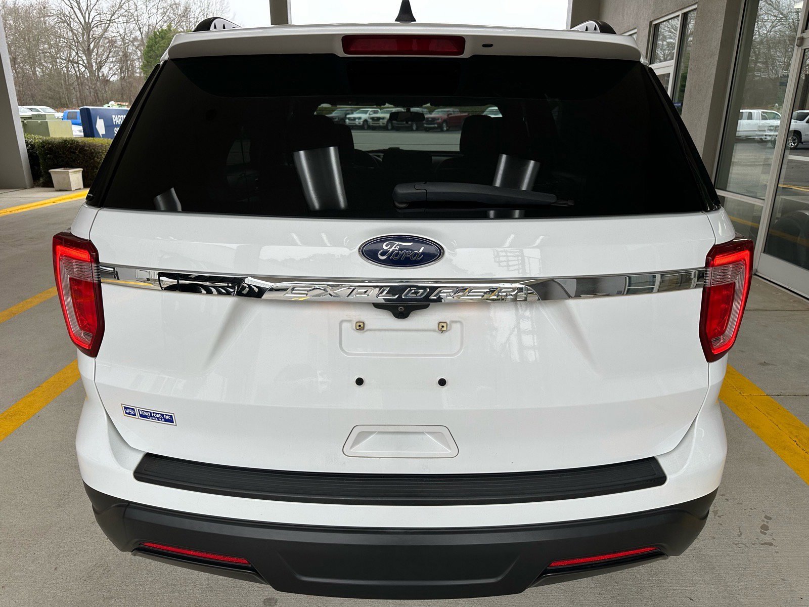 Certified 2019 Ford Explorer FWD image 5