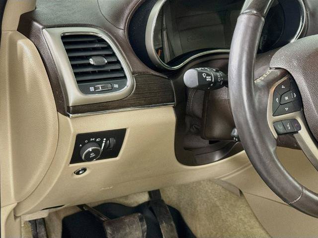 Used 2017 Jeep Grand Cherokee Overland AWD/4WD image 10