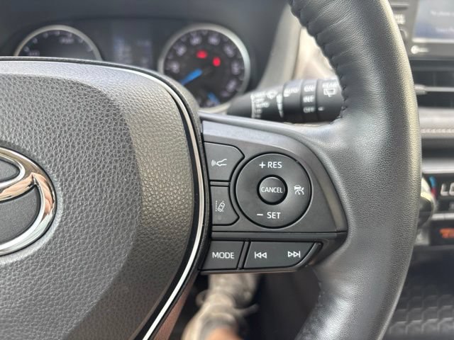 Used 2022 Toyota RAV4 XLE w/ Convenience Package AWD/4WD image 21