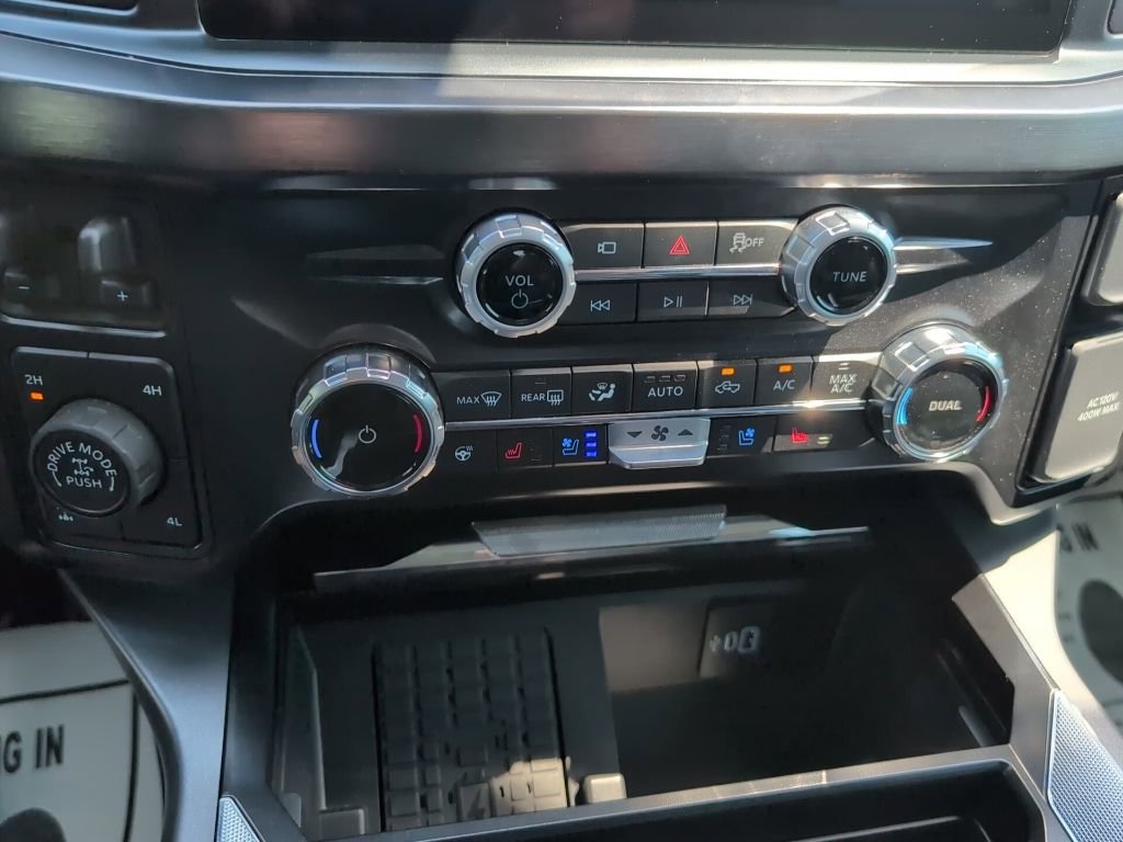 Certified 2025 Ford F250 Lariat w/ Tremor Off-Road Package image 19