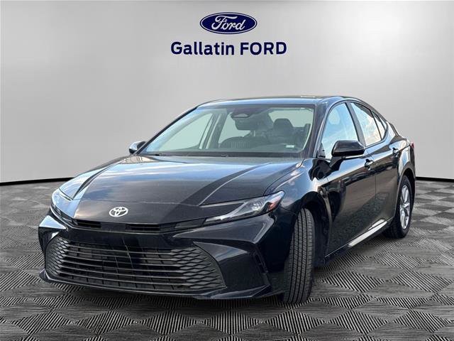 Used 2025 Toyota Camry LE FWD image 1