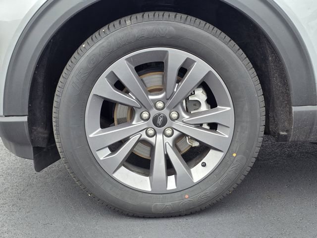 Certified 2022 Ford Explorer XLT w/ Equipment Group 202A RWD image 32