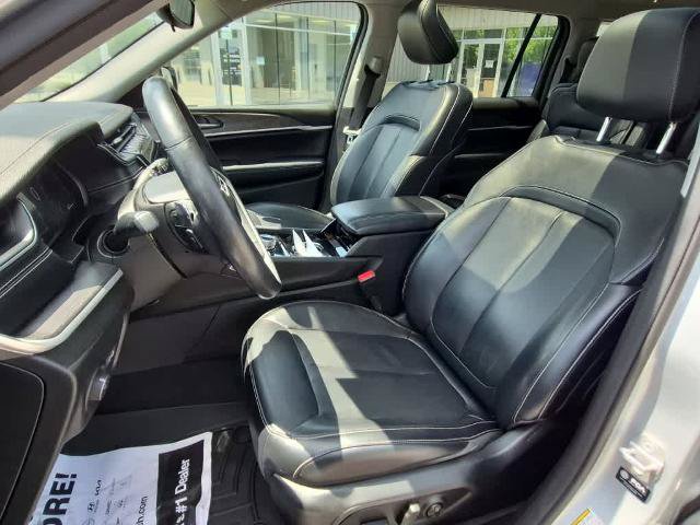 Used 2021 Jeep Grand Cherokee L Limited AWD/4WD image 12