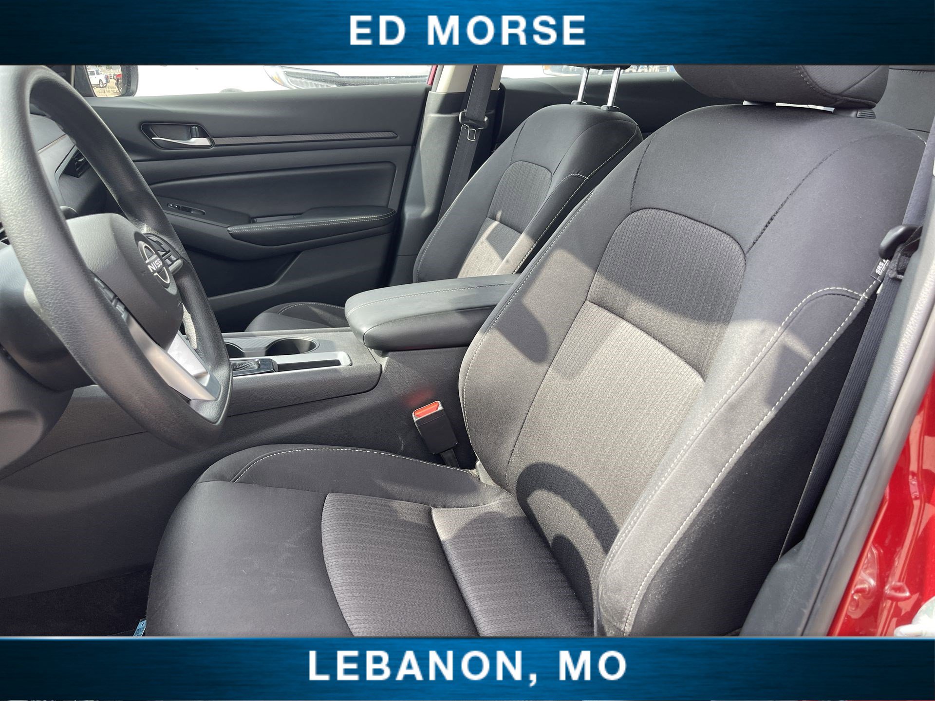 Used 2025 Nissan Altima 2.5 SV FWD image 18