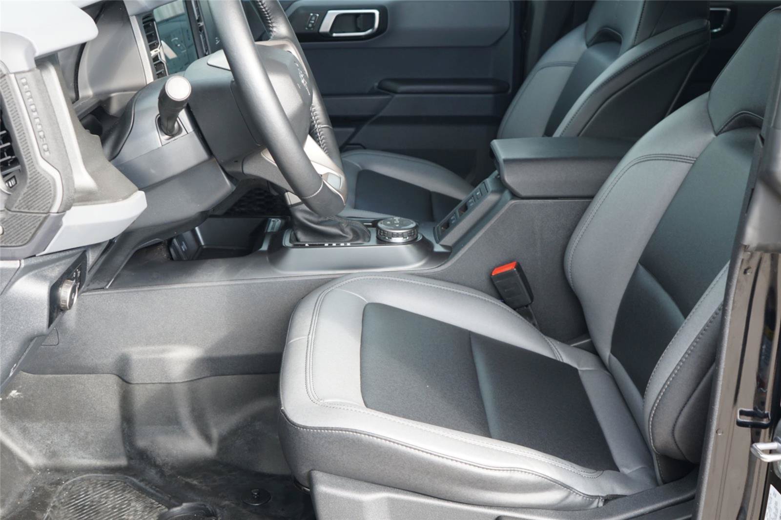 Certified 2024 Ford Bronco Big Bend AWD/4WD image 10