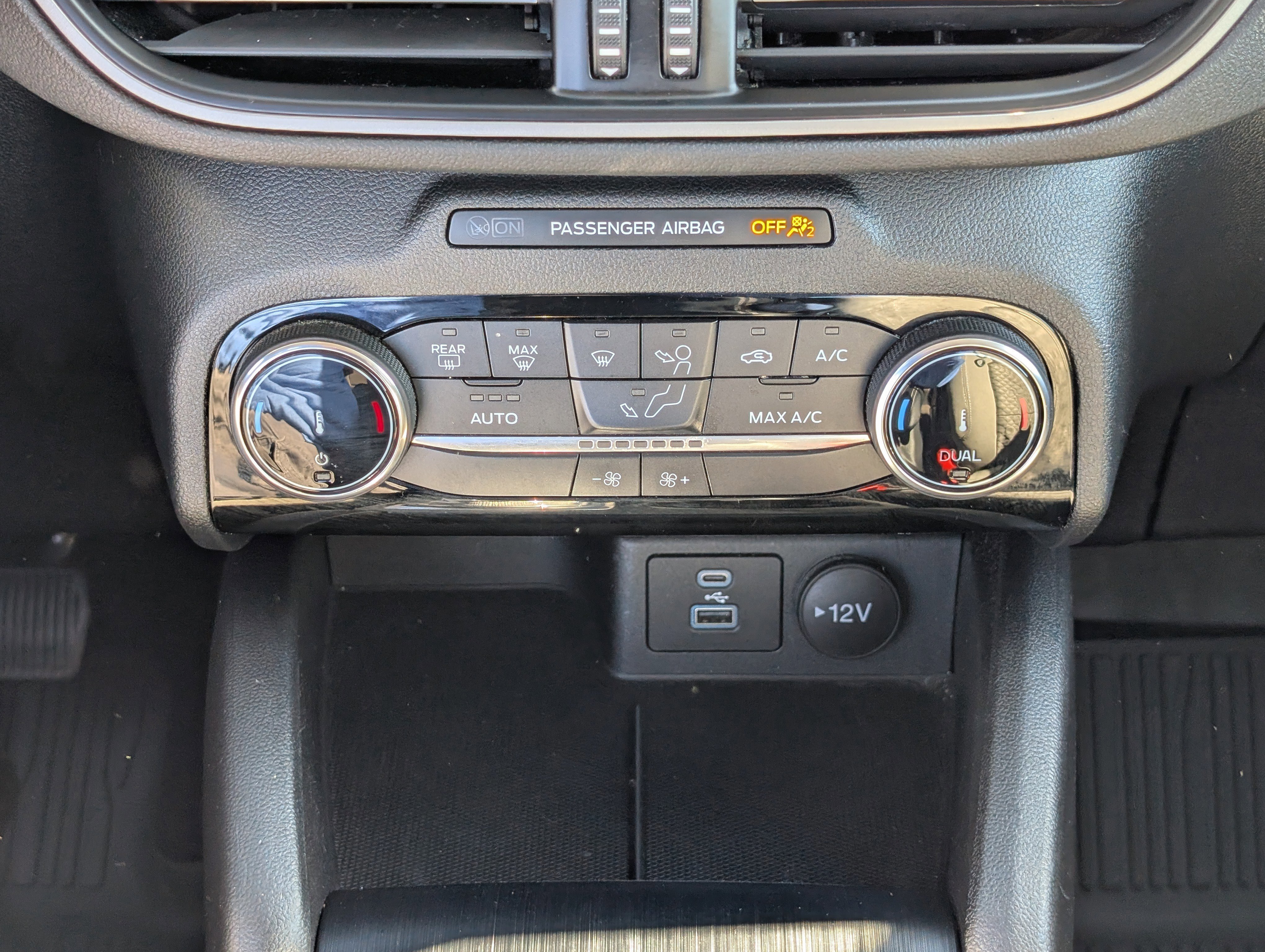 Certified 2023 Ford Escape Active w/ Cold Weather Package image 26