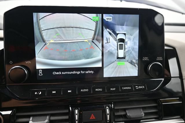 Used 2023 Nissan Pathfinder SL FWD image 22