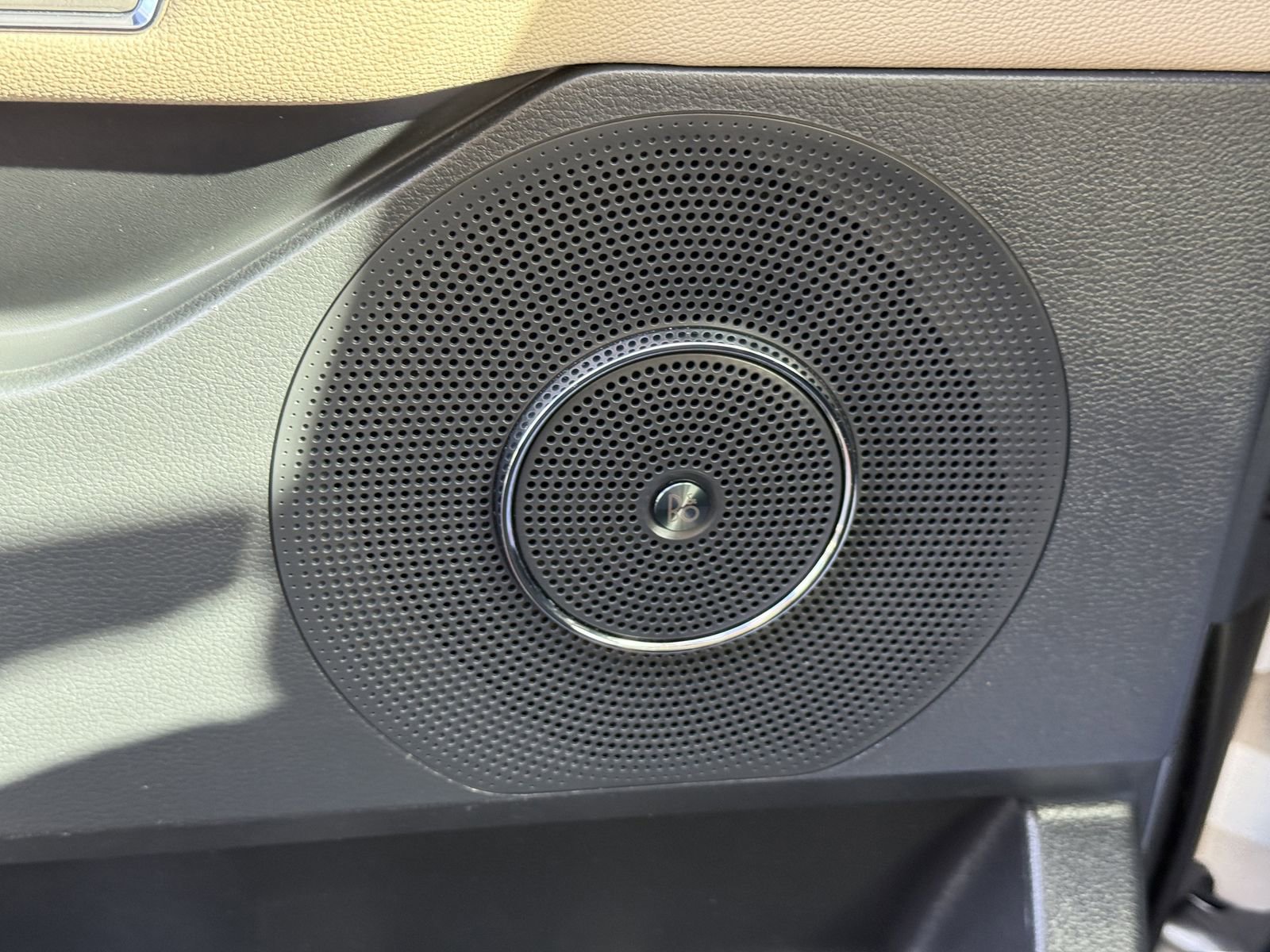 Certified 2024 Ford Expedition Limited image 18