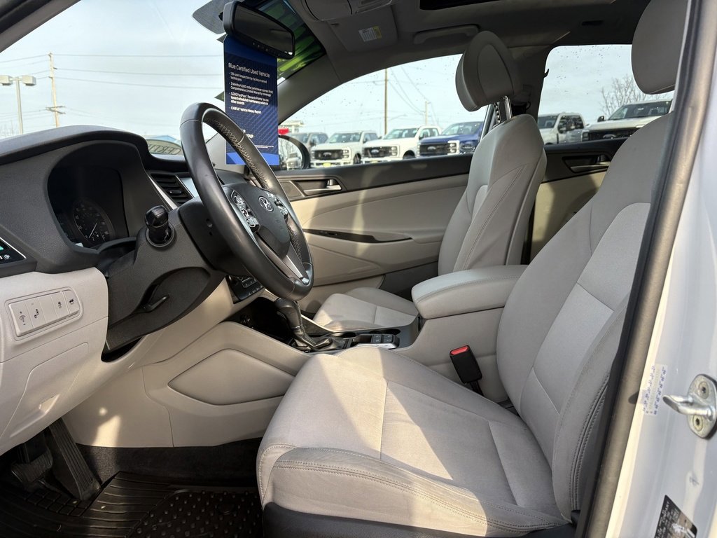 Used 2018 Hyundai Tucson Value w/ Cargo Package image 18