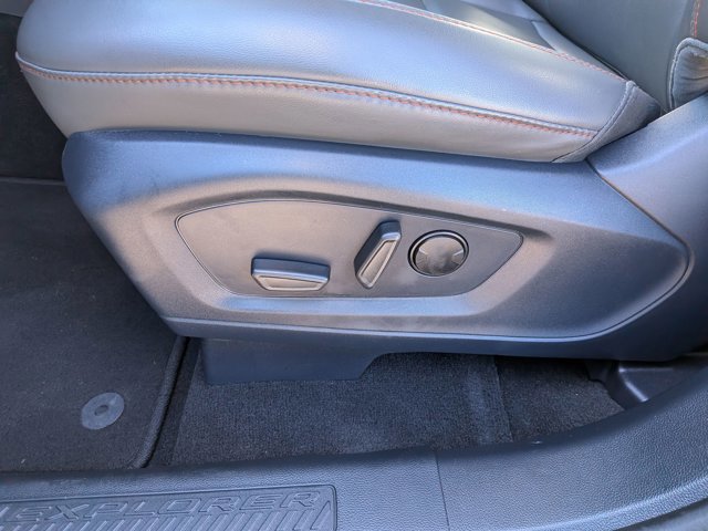 Certified 2025 Ford Explorer Active w/ Active Comfort Package image 16