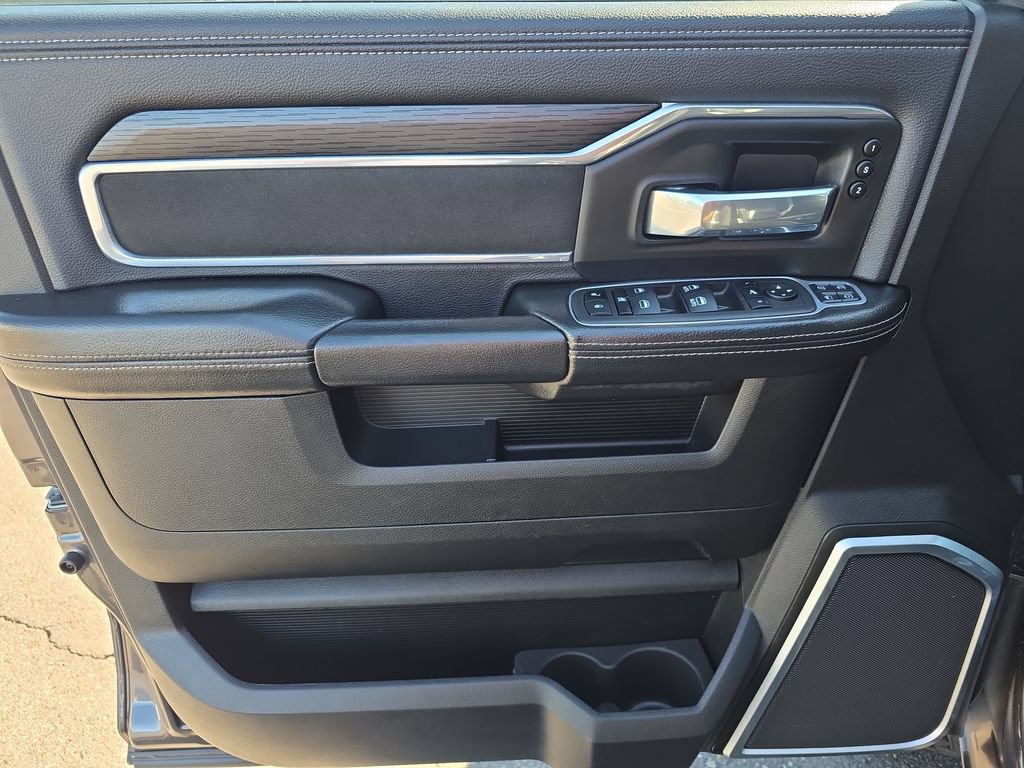 Used 2024 RAM 3500 Laramie w/ Night Edition AWD/4WD image 17