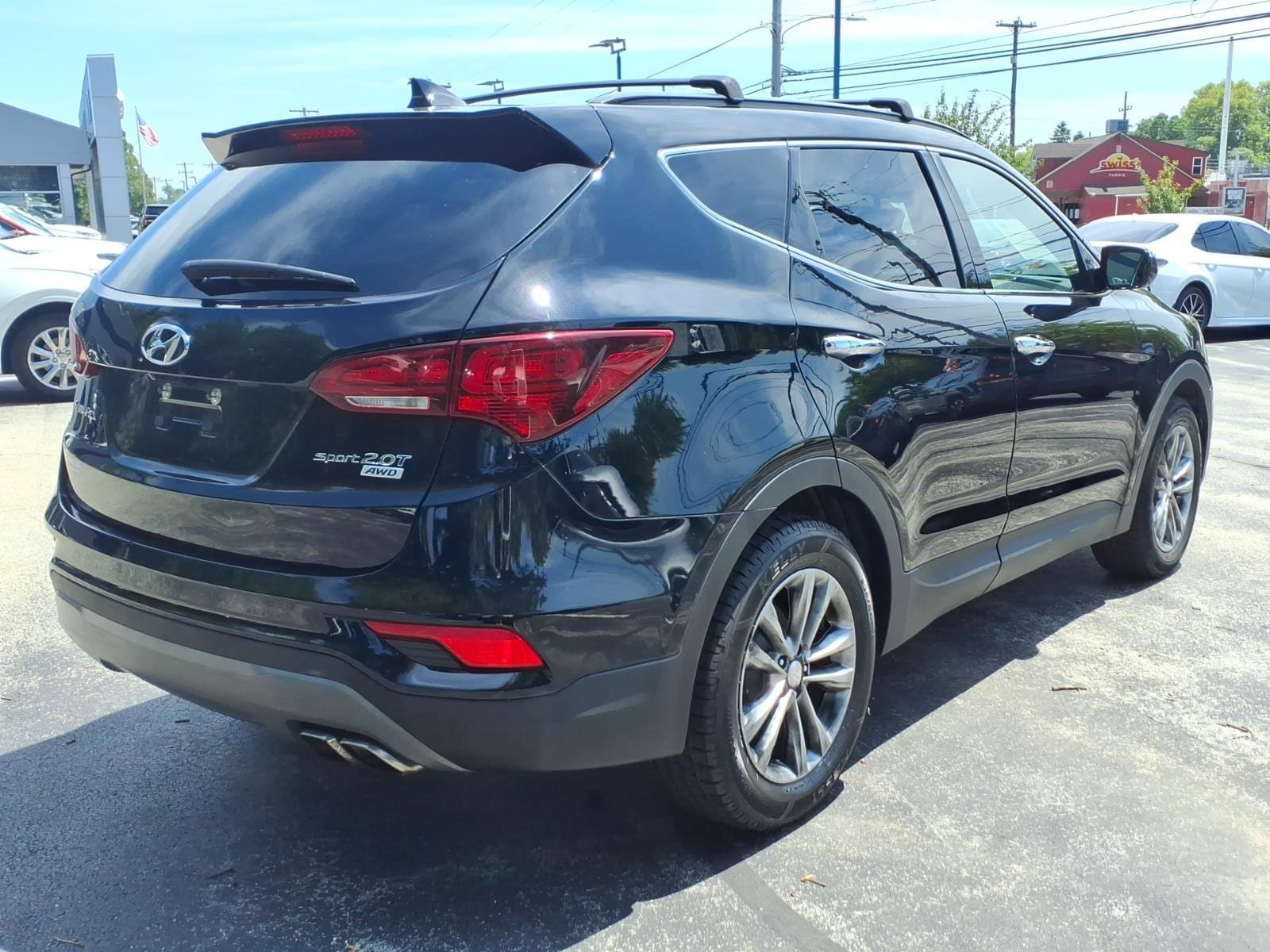 Used 2018 Hyundai Santa Fe Sport 2.0T w/ Cargo Package AWD/4WD image 3